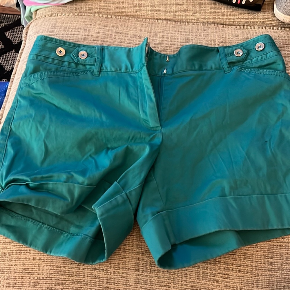 Blue White House black market shorts